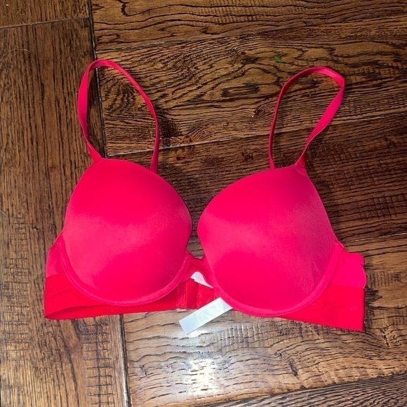 PINK By Victoria Secret Wear Everywhere Push Up Bra - Picture 1 of 4